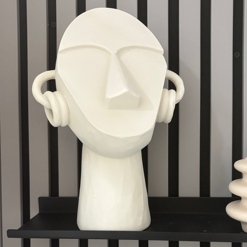 Elegant Cream Abstract Head Sculpture